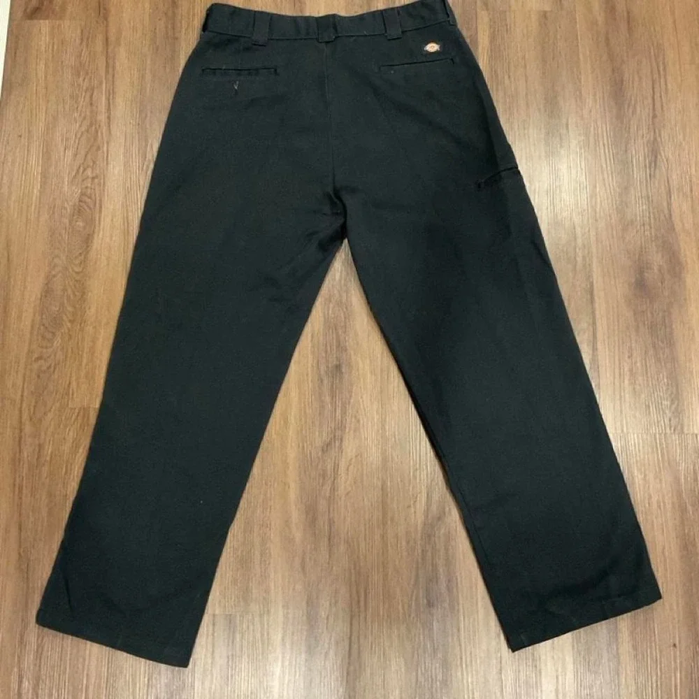 Dickies black loose fit